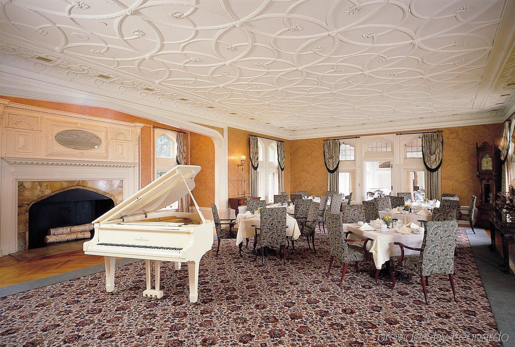 Cranwell Spa And Golf Resort (Adults Only) Lenox Εστιατόριο φωτογραφία