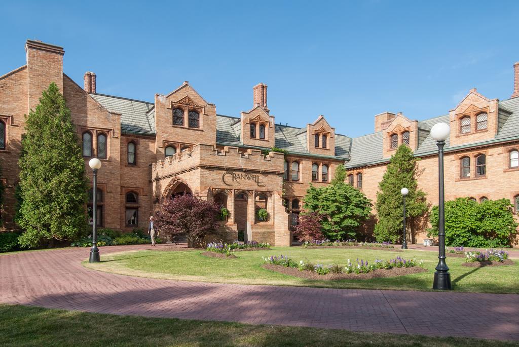 Cranwell Spa And Golf Resort (Adults Only) Lenox Εξωτερικό φωτογραφία